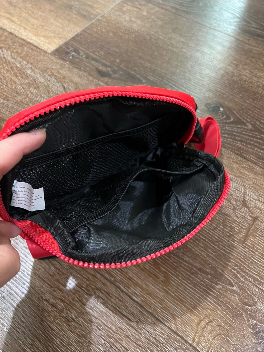 NWOT canes chicken fingers Red belt Bag, fanny bag - Picture 3 of 5